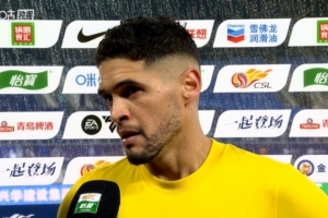 西海岸外援里切利：因為判罰和犯規(guī)導致兩人罰下，輪不到我來點評