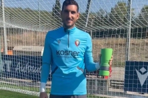 官方：奧薩蘇納門將埃雷拉對黃潛撲救當選西甲9月最佳撲救