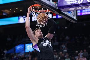 隊記：凱斯勒今天將出戰(zhàn)開拓者完成季前賽首秀 科迪-威廉姆斯缺陣