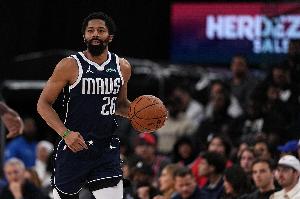 剛被黃蜂裁員！美記：尼克斯預計會對丁威迪展現出濃厚興趣