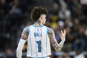 阿里納斯：三球紋身太多無法做門面 即使老詹拍廣告也要遮上紋身