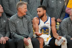 科爾2016年圣誕賽后公開批評庫里 事后親自上門和庫里道歉