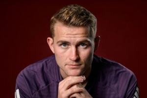 德里赫特專(zhuān)訪??人們認(rèn)為我未達(dá)19歲的預(yù)期；我感到巔峰正在來(lái)臨