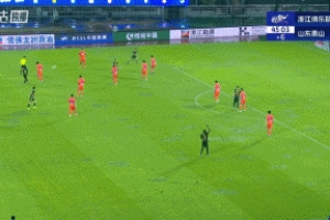 浙江FC本賽季上半場補時階段已攻入7球，刷新中超該時段進球紀錄