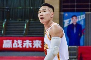 賀希寧：我們自己準備好 無論是金牌還是什么 它自然會到手里的