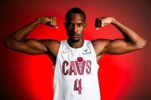 費(fèi)爾頓：莫布里要有加內(nèi)特的心態(tài) 他需要每晚都成為那個(gè)混蛋