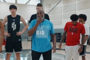 開拓者眾將休賽期野球局 楊瀚森對位克林根 郭昊文&盧尼現身