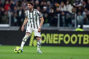 洛卡特利：我對球隊的表現感到生氣，對陣皇馬我們會有所調整