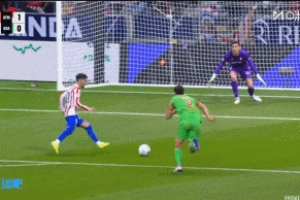 處子球還得等！巴埃納破門格子越位位置“擋拆”，裁判回看判無效