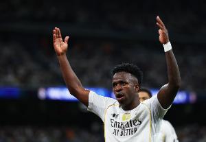 造紅梅開二度！維尼修斯單場制造兩張紅牌，近年第四人