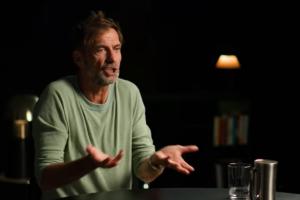 克洛普：我和斯洛特此前經(jīng)常聯(lián)系，他只做了部分關(guān)鍵改變就奪冠了