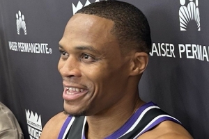 客戰(zhàn)太陽！是否計劃參加揭幕戰(zhàn)？威少：當(dāng)然了