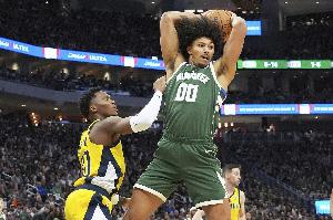 真摯的祝福！祝雄鹿球員杰里科-希姆斯27歲生日快樂！