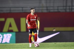 吉林體育：亞泰后衛(wèi)羅西奇大腿拉傷下場，很可能影響接下來的比賽