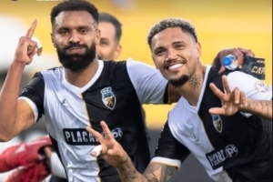 佩德羅-恩里克為羅伯森退役送祝福：能和你同處一間更衣室是榮幸