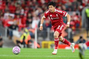 記者：麥卡利斯特參加利物浦今日訓練，遠藤航遭遇腿筋問題