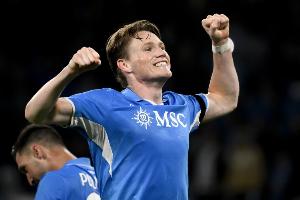 意天空：那不勒斯本輪歐冠麥克托米奈有望首發(fā)，霍伊倫繼續(xù)缺席