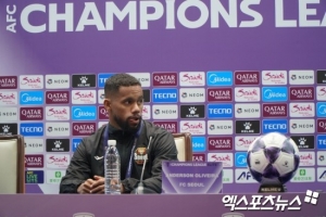 首爾外援安德森賽前：努力踢出教練想要的足球，幫助球隊獲得勝利