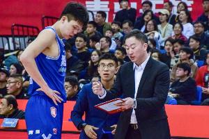 劉維偉現(xiàn)場觀戰(zhàn)首秀！楊瀚森：很開心 在場上努力做好該做的事