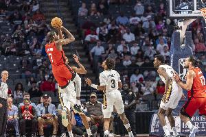 奧科吉：杜蘭特只需做自己 他能適應各種體系 我們會圍繞他打球