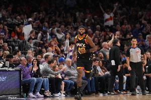 羅伊斯-奧尼爾：我們?cè)谥鸩侥ズ系轿?新賽季會(huì)投更多三分球