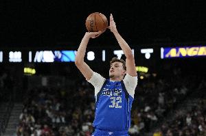 弗拉格控衛？獨行俠揭幕戰首發：弗拉格/克萊/華盛頓/濃眉/萊夫利