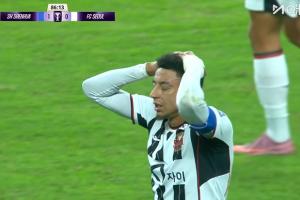 林皇仰天長嘆！林加德最后時刻踢飛失良機，怒吼+抱頭難以置信