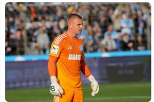 記者：茲沃勒有意杜伊斯堡門將布勞內，德乙、英冠也有球隊關注他