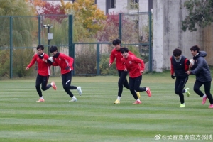 亞泰U21隊基地集結(jié) 備戰(zhàn)2025全國青少年精英聯(lián)賽決賽