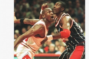 強強對話！美媒曬喬丹和大夢同框照：揭幕戰的亞歷山大和申京