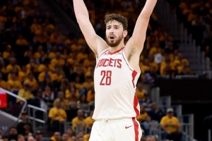 空砍39分11板7助1斷1帽！奧科吉：申京是我們的進攻支柱