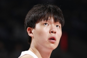 比盧普斯：瀚森很成熟 相信他會有點緊張&明天的比賽會記住一輩子