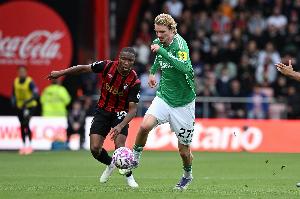 9000萬賣給紐卡！德媒：斯圖加特今夏三拒拜仁對沃爾特馬德的報價