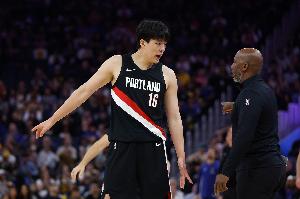 媒體人：比盧普斯的教練生涯應該是停在了楊瀚森的首秀