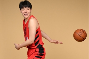 媒體人：楊瀚森邁出第一步就已經是成功了 他會適應好NBA的強度