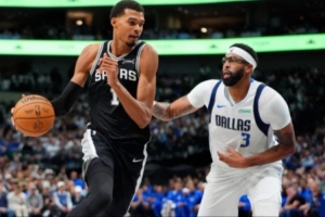 文班亞馬跨濃眉；費城的新小艾；楊瀚森首戰(zhàn)