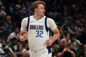 卡斯爾：弗拉格今天投籃表現不佳 但他的鎮定超出我的預期&比我強