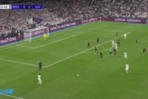 終于破僵！維尼修斯1v3突破射門中柱， 貝林厄姆補射收獲賽季首球