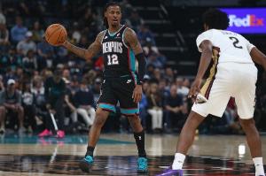 摸不到我！莫蘭特“甩尾”騙翻菜鳥費爾斯 還指著他嘲笑