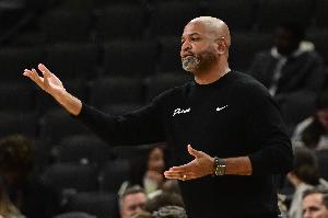 不敵公牛！比克斯塔夫：我們在防守端遲遲未能展現出緊迫感