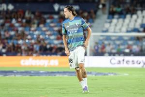 卡雷拉斯本輪對抗11次全部成功，創造近10個賽季歐冠后衛紀錄