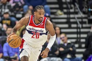 根本扛不住字母哥！薩爾10中5拿到10分12板3助