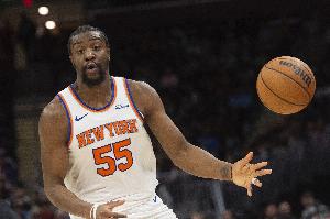 邁克-布朗：胡克波爾蒂運動能力極其出色 他的小勾手終結很棒