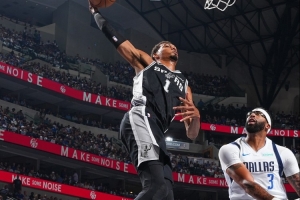 卡斯爾：文班是聯盟最好球員 再好的防守也擋不住他頂級的進攻