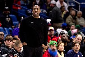 媒體人：面包給尼克斯帶來的改變立竿見影 長輪換 加快進攻節奏