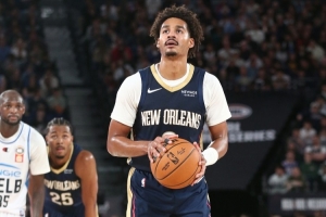 茶香四溢！普爾9中5砍半場最高15分外加2助0失誤 正負值+17