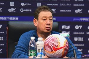 申花賽前新聞發布會：集中精力打好最后三場，不能再有丟分的情況