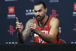 亞當斯談雙塔陣容：防守端要把握節奏和時機 進攻利用好對位優勢