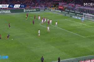 米蘭7分鐘領先！萊奧內切遠射破門，激情滑跪慶祝