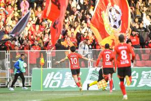 中超遼寧德比！遼寧鐵人沖超成功，下賽季將與大連英博上演德比